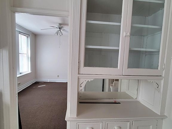 4th image of 1-1210 Lexington St #1