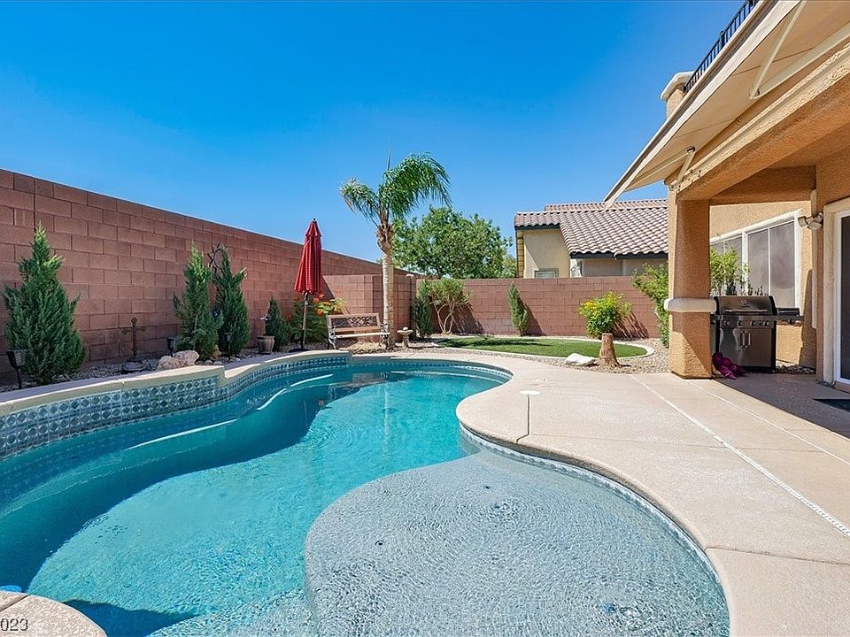 1st image of 10385 Montes Vascos Dr