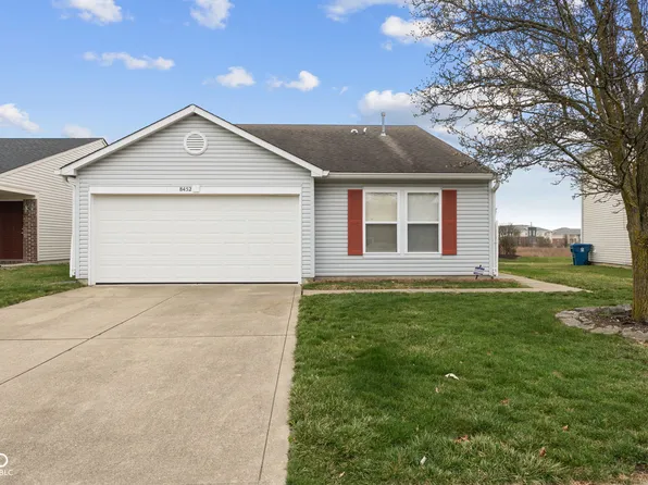 8452 Abbey Dell Dr, Camby, IN 46113
