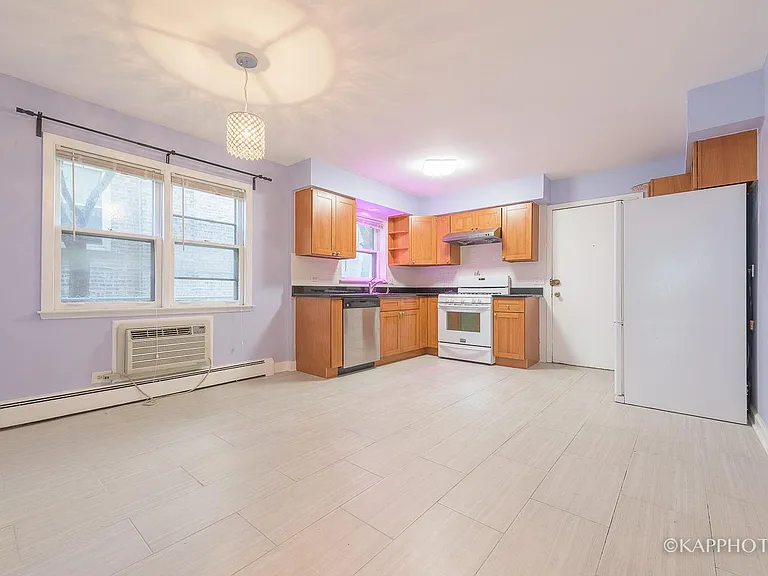 5942 W Addison St #1 — Photo 6