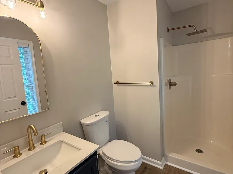 327 W Trinity Ave — Photo 24