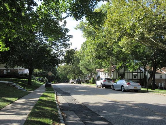 4th image of 157 Parkside Dr