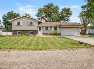 10 Imperial Dr, Streator, IL 61364