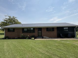 729 Weakley Creek Rd, Lawrenceburg, TN 38464