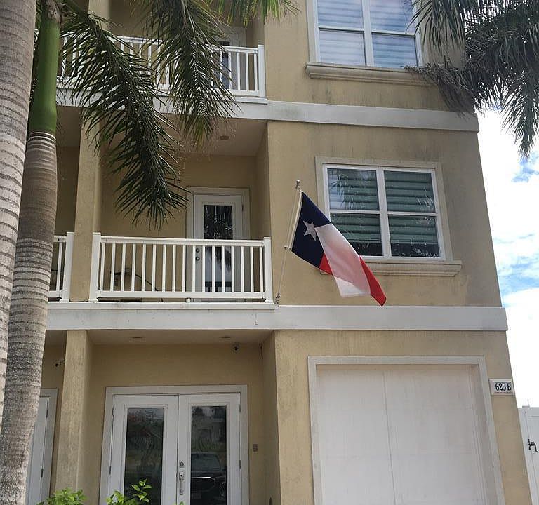 1st image of 625 N Yturria St