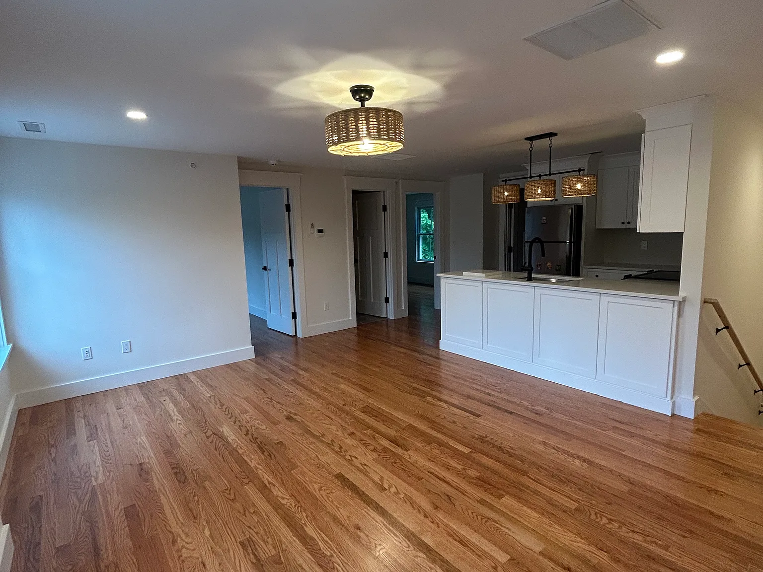 2 bed, 780 sqft, $3,000 — Photo 1