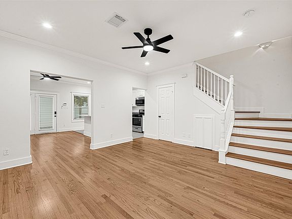 5th image of 919 W 25th St #A