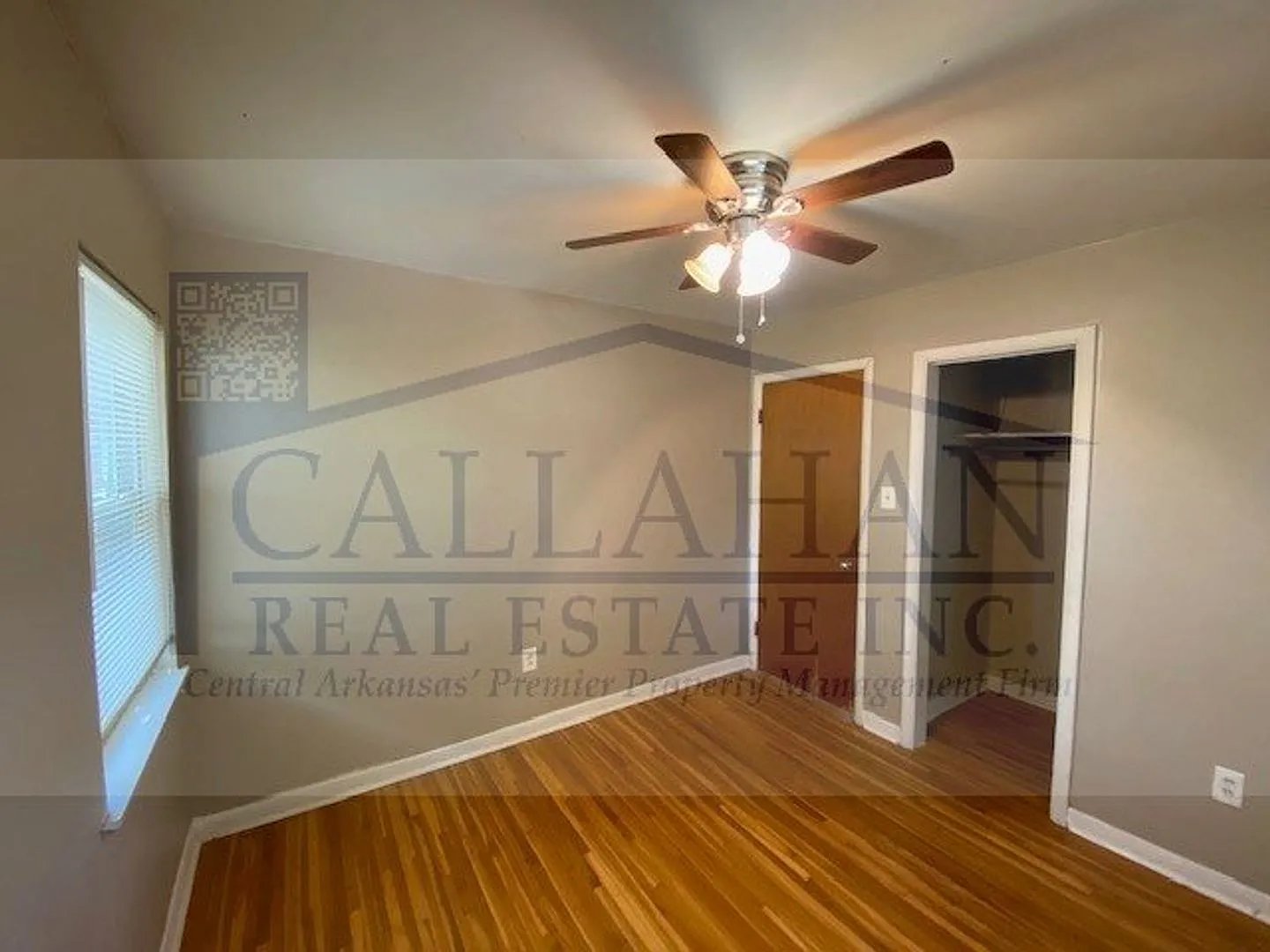 107 West 42nd Pl — Photo 4