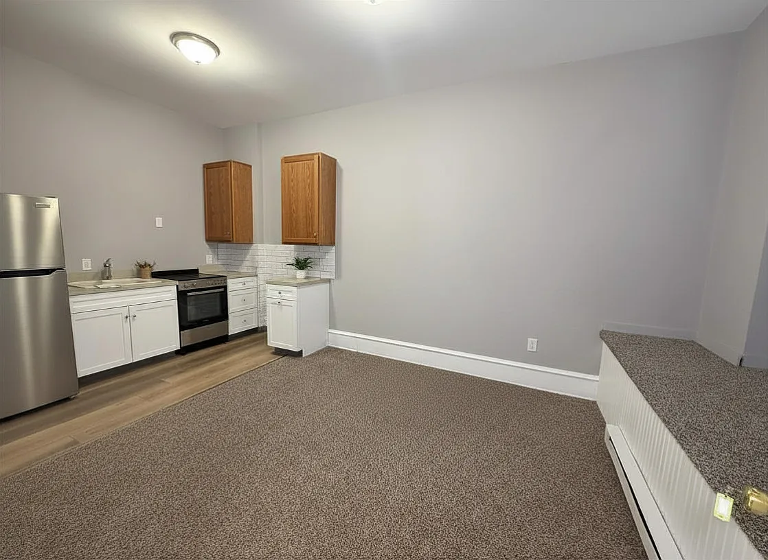 Building Photo - 441 Sharon Ave #A