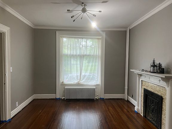5th image of 520 Madison Ave #1