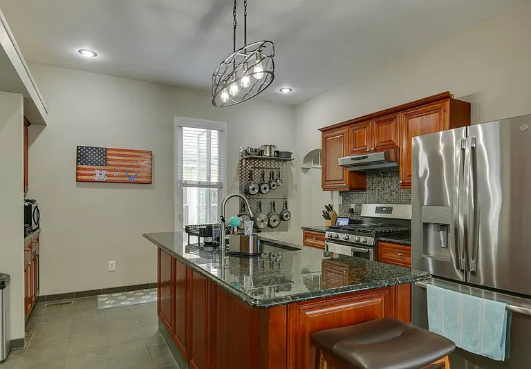 823 Shirley Ave — Photo 18