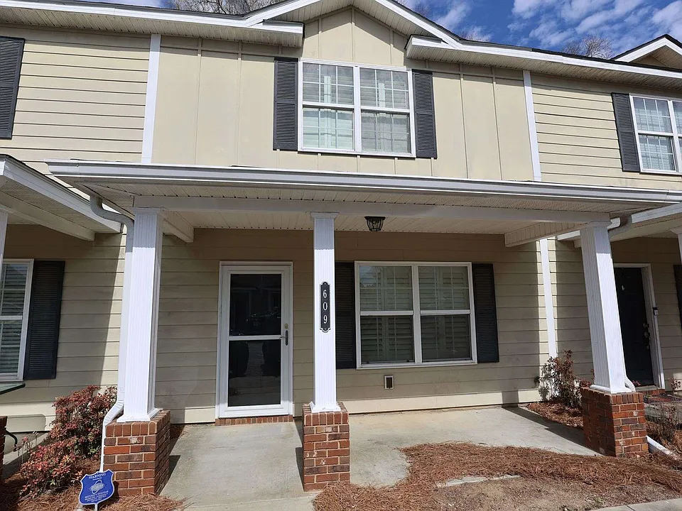 609 Glade Fern Way