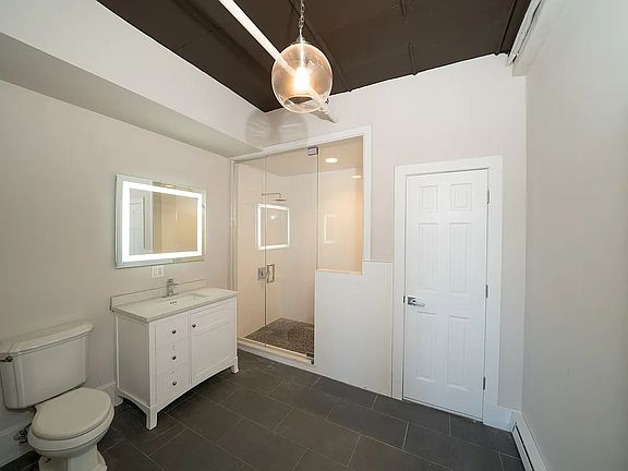 5th image of 300 Richardson St #3C