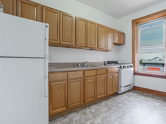 5th image of 4804 48th St #1