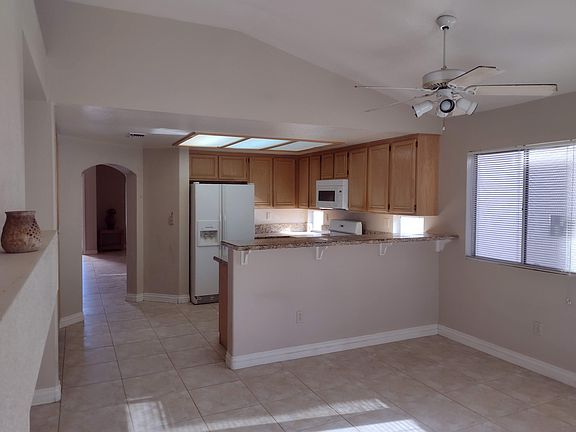 5th image of 4421 Vincente Ln
