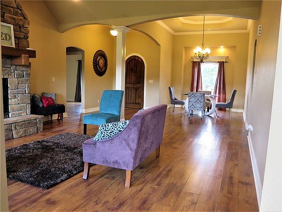 3rd image of 11566 Club House Pkwy