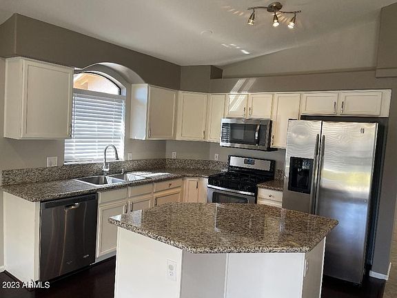 5th image of 3711 W Runion Dr