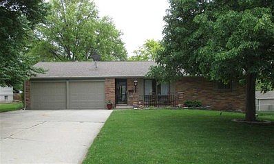 909 Darwin St Beatrice NE 68310 Zillow