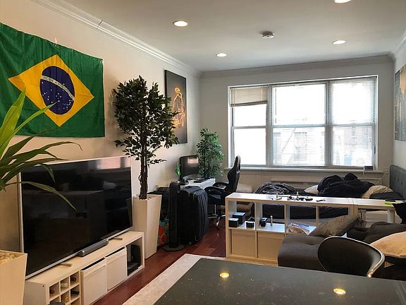 2nd image of 348 E 58th St APT 4A