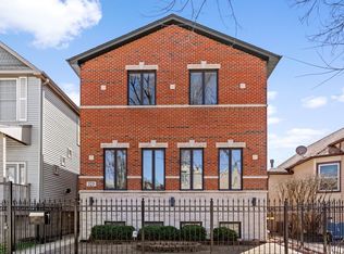 529 W 44th Pl, Chicago, IL 60609