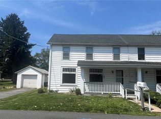 1112 Nursery St, Fogelsville, PA 18051