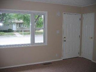 5th image of 901 Krings Ln