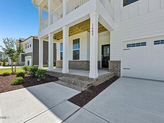 4th image of 1409 Green Cypress Dr