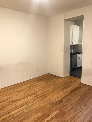 Rented by Bond New York | media 4