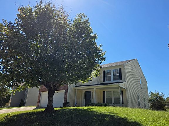 3rd image of 1922 Leesburg Dr
