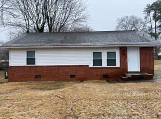 29 Fair Acres Dr, Jackson, TN 38305