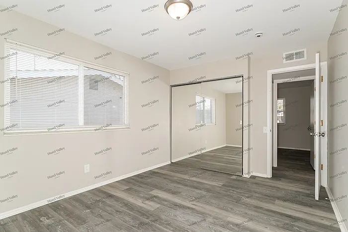 2404 Burchard Dr — Photo 9