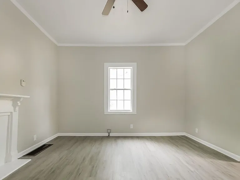 725 Williams St — Photo 15