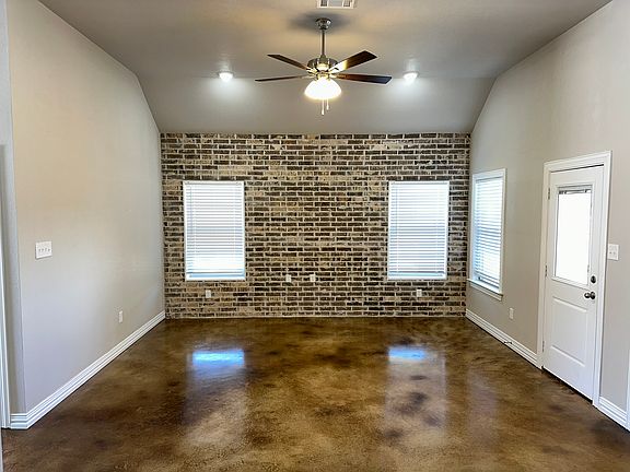 5th image of 2311 Briar Hollow Dr