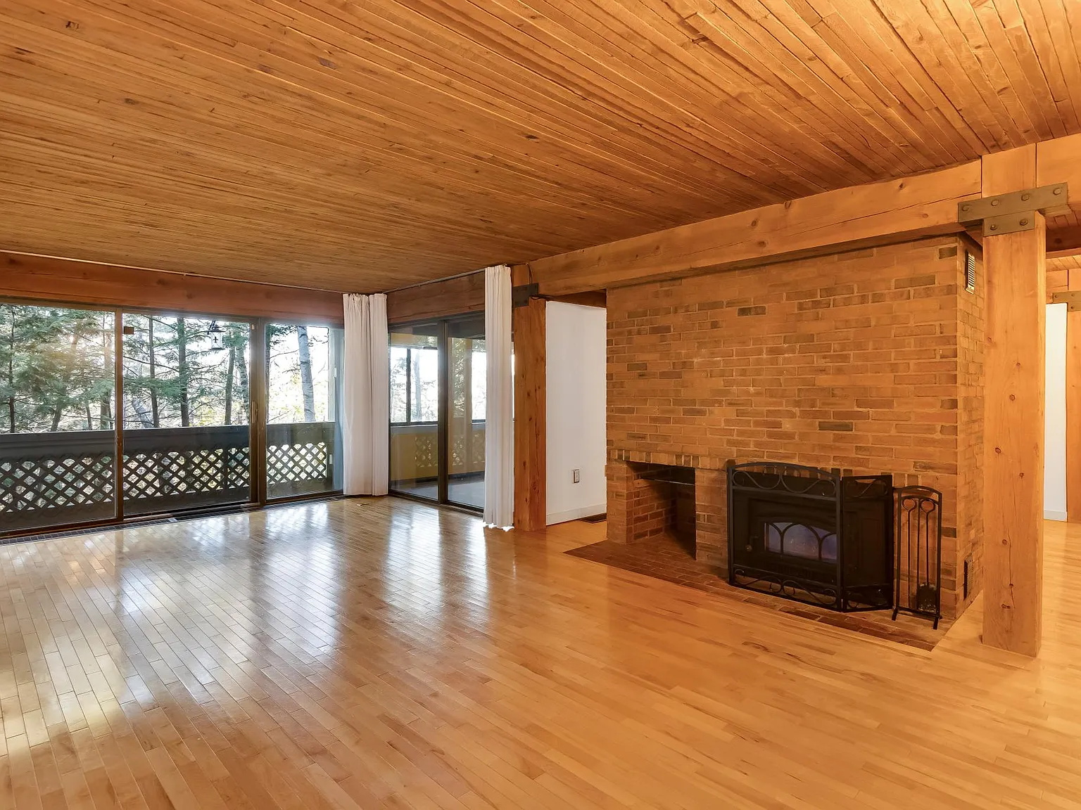 2 bed, 1614 sqft, $3,250 — Photo 2