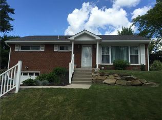 1723 Woodside Dr, Ambridge, PA 15003