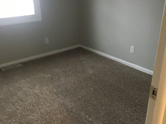 5th image of 4414 Allen Dr