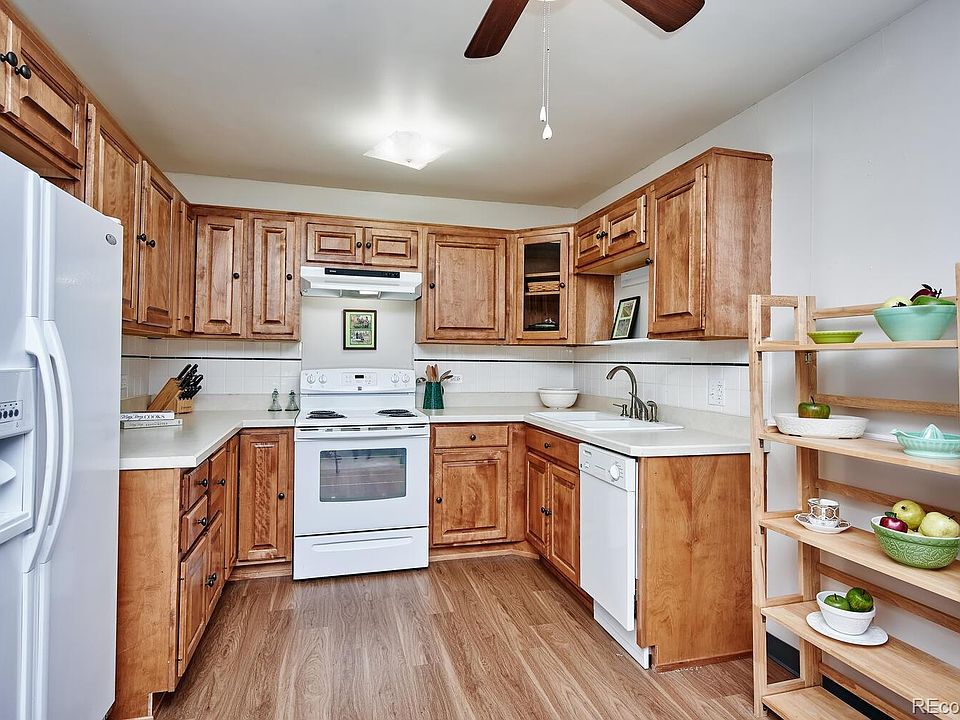 1st image of 695 S Alton Way #2B