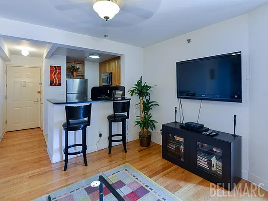 Rented by Bellmarc Realty | media 21