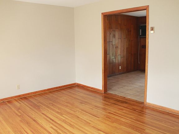 2nd image of 107 Bane Dr