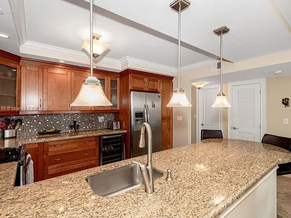 4751 NW 21st St APT 504, Fort Lauderdale, FL 33313