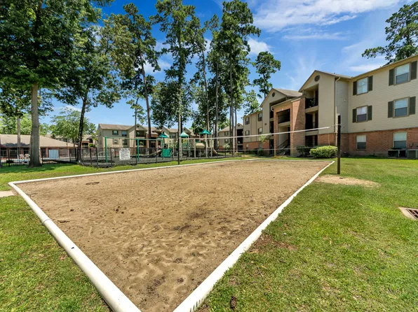 The Retreat at Spring Apartments