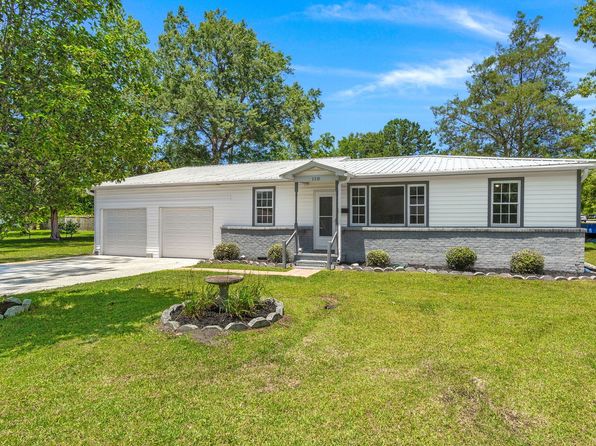 110 Warren St, Moncks Corner, SC 29461