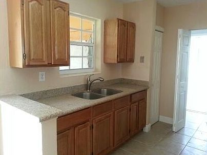 5th image of 3970 NW 194th St
