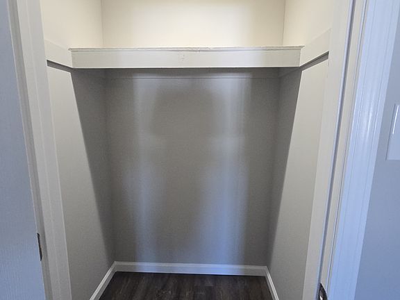 5th image of 201 River Oaks Dr APT D