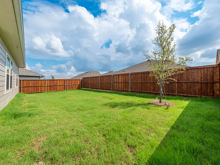 13156 Dawson Dr — Photo 31
