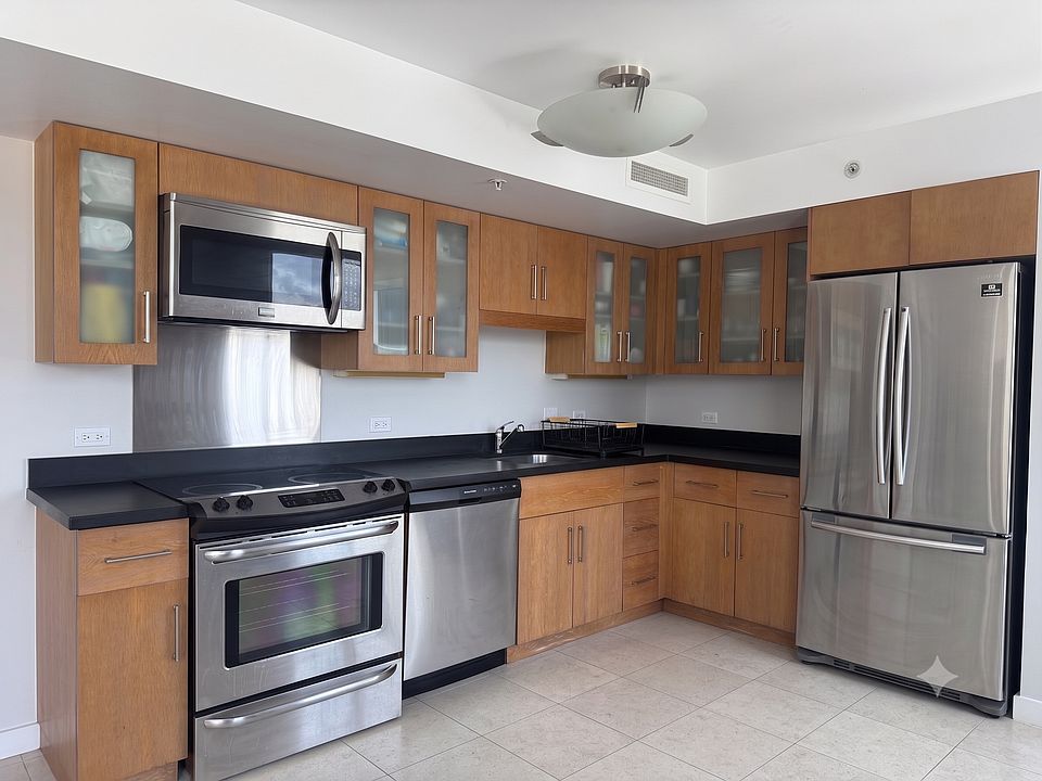 1st image of 1009 Kapiolani Blvd APT 2810