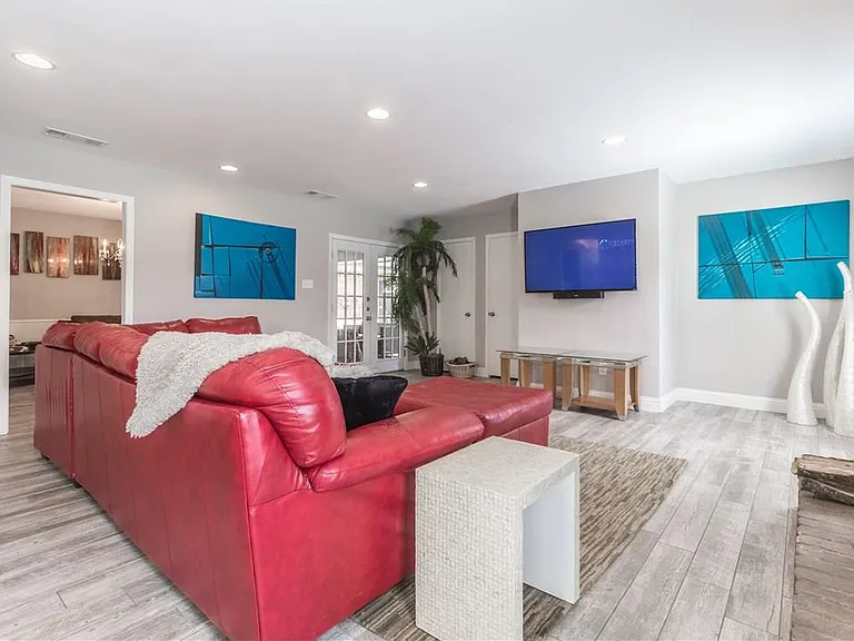 2719 Whispering Trail Cir — Photo 4