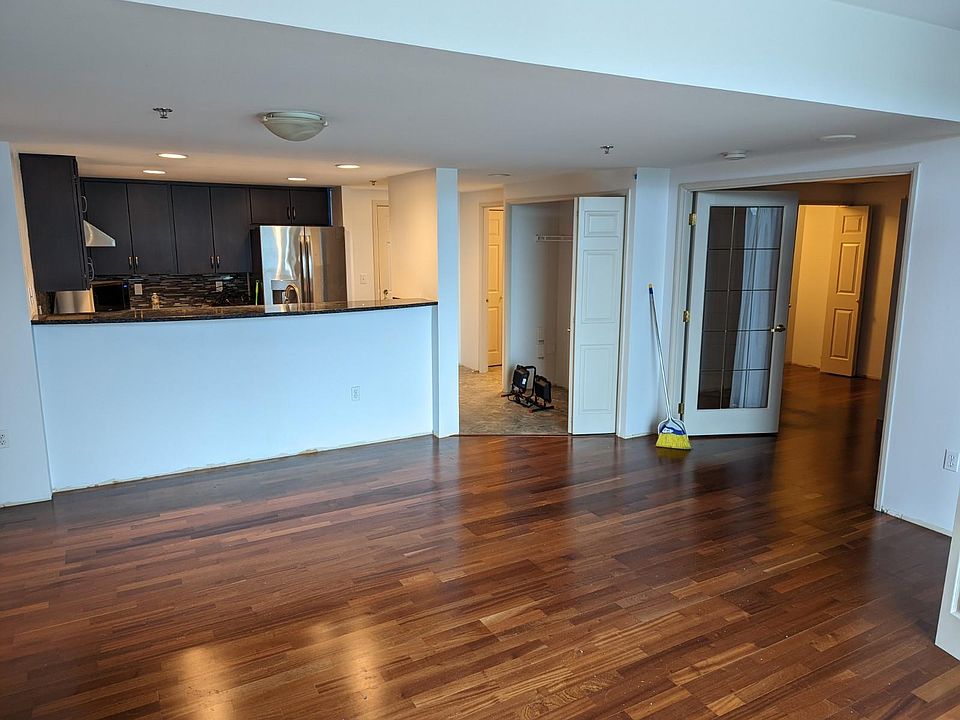 1st image of 177 107th Ave NE APT 1010