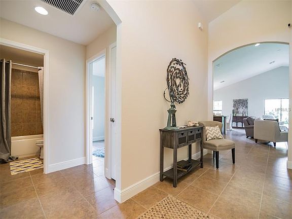 3rd image of 113 Whitehall Way