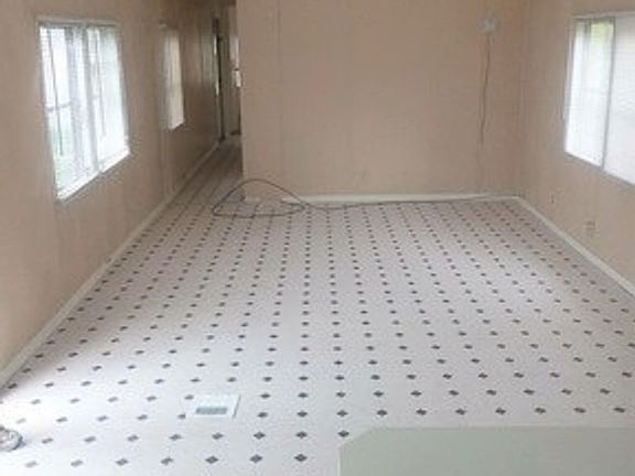 3rd image of 1505 Goodyear Ave APT 6